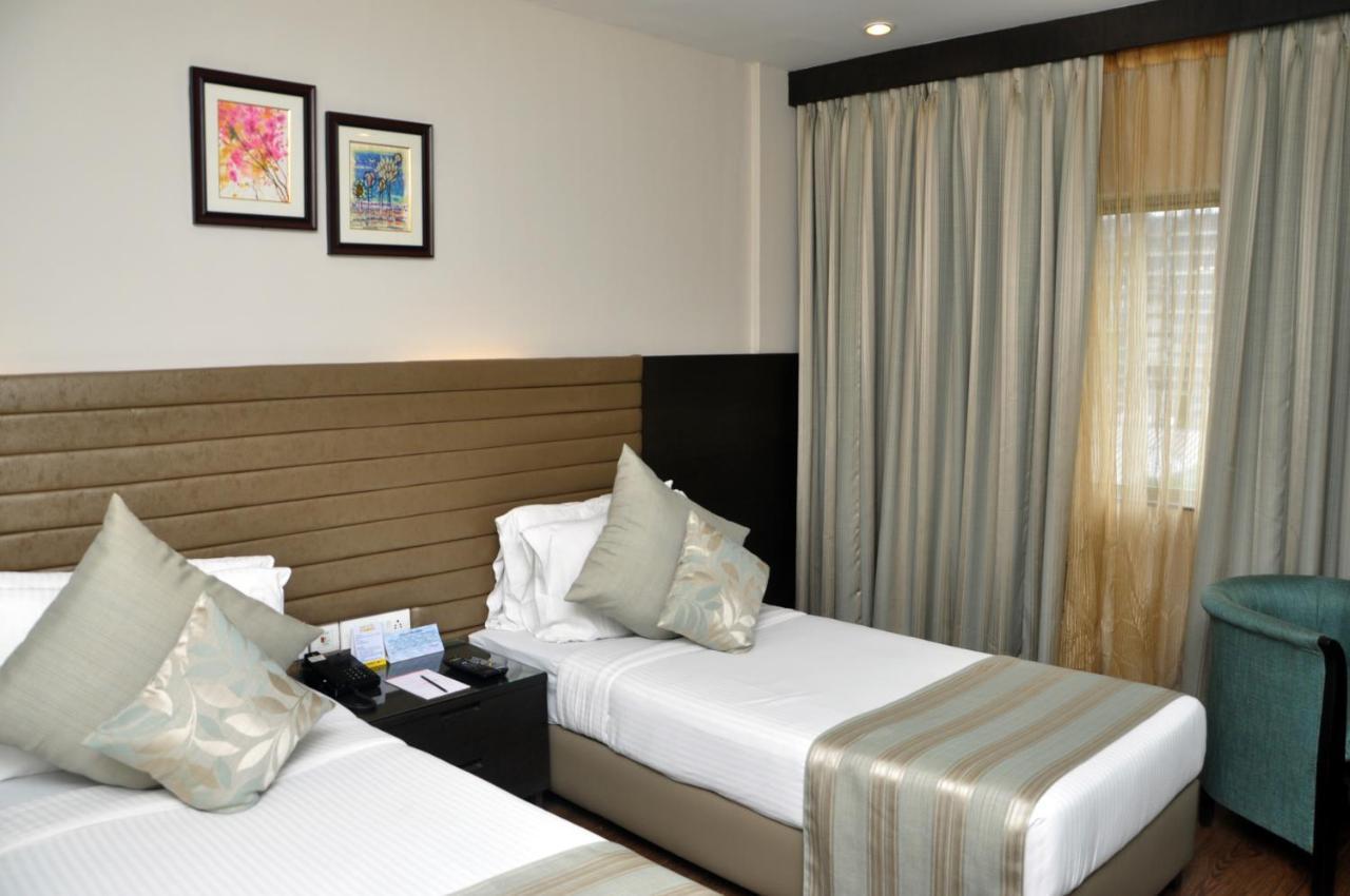 Indismart Hotel Kolkata Eksteriør bilde