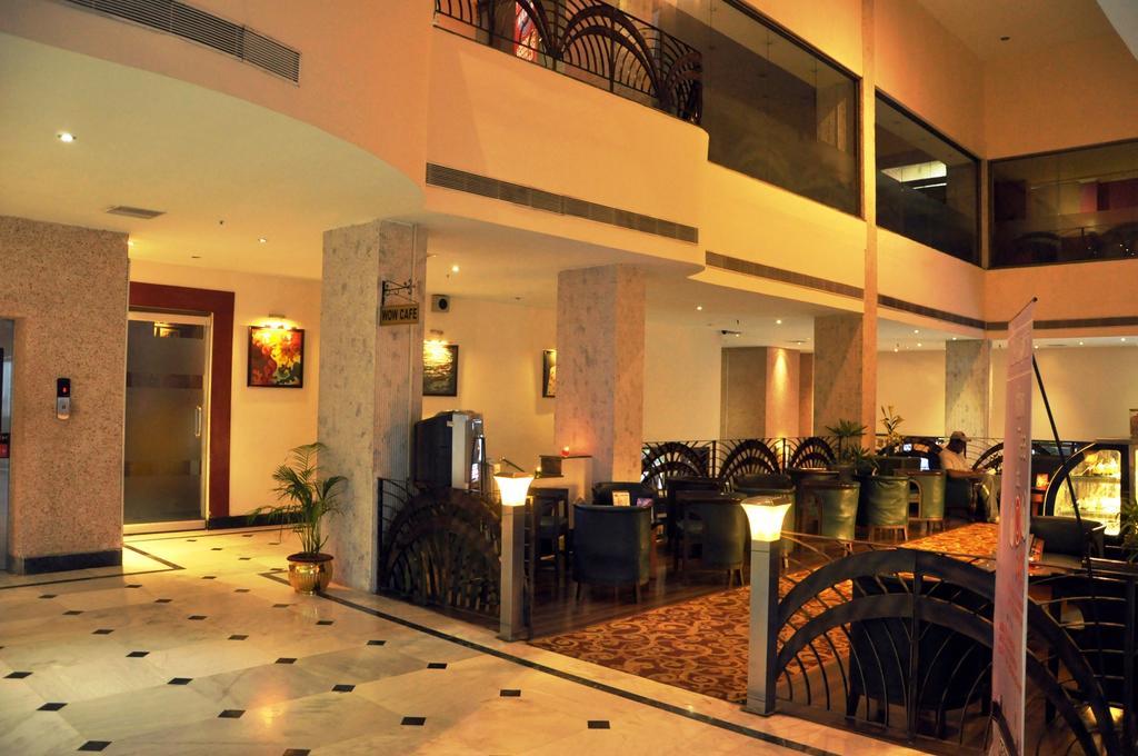 Indismart Hotel Kolkata Eksteriør bilde