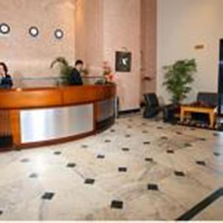 Indismart Hotel Kolkata Eksteriør bilde