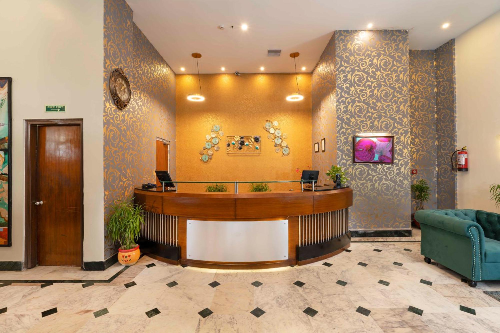 Indismart Hotel Kolkata Eksteriør bilde