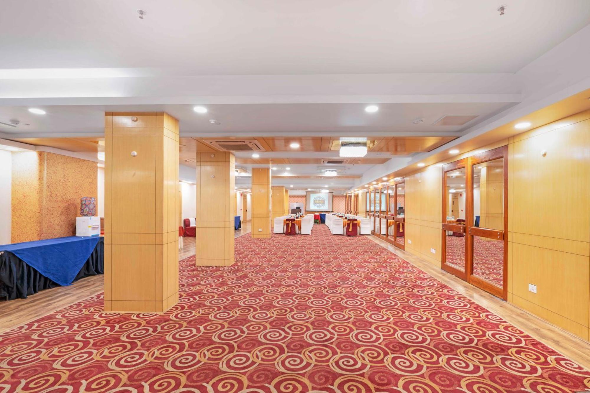 Indismart Hotel Kolkata Eksteriør bilde