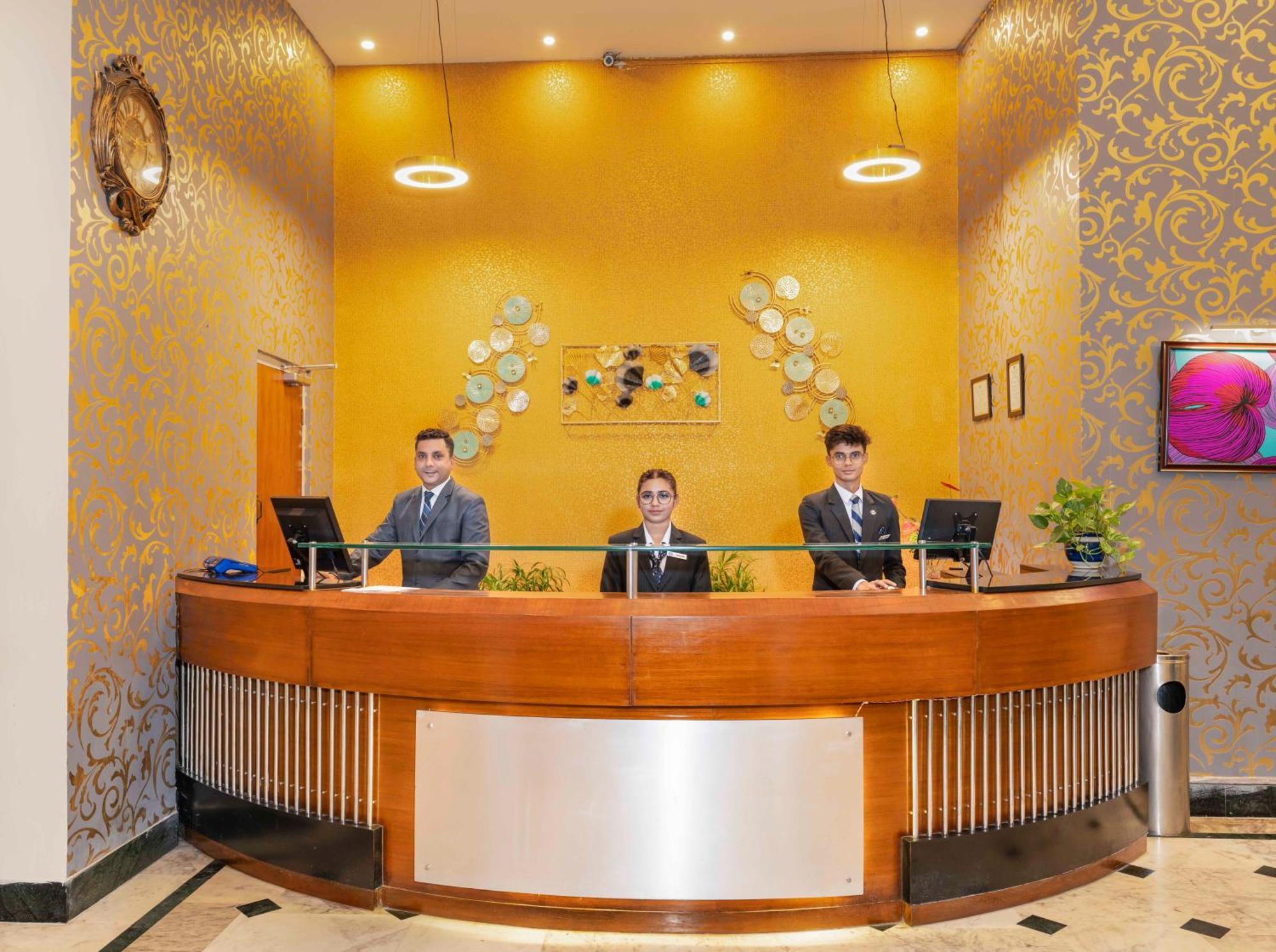 Indismart Hotel Kolkata Eksteriør bilde