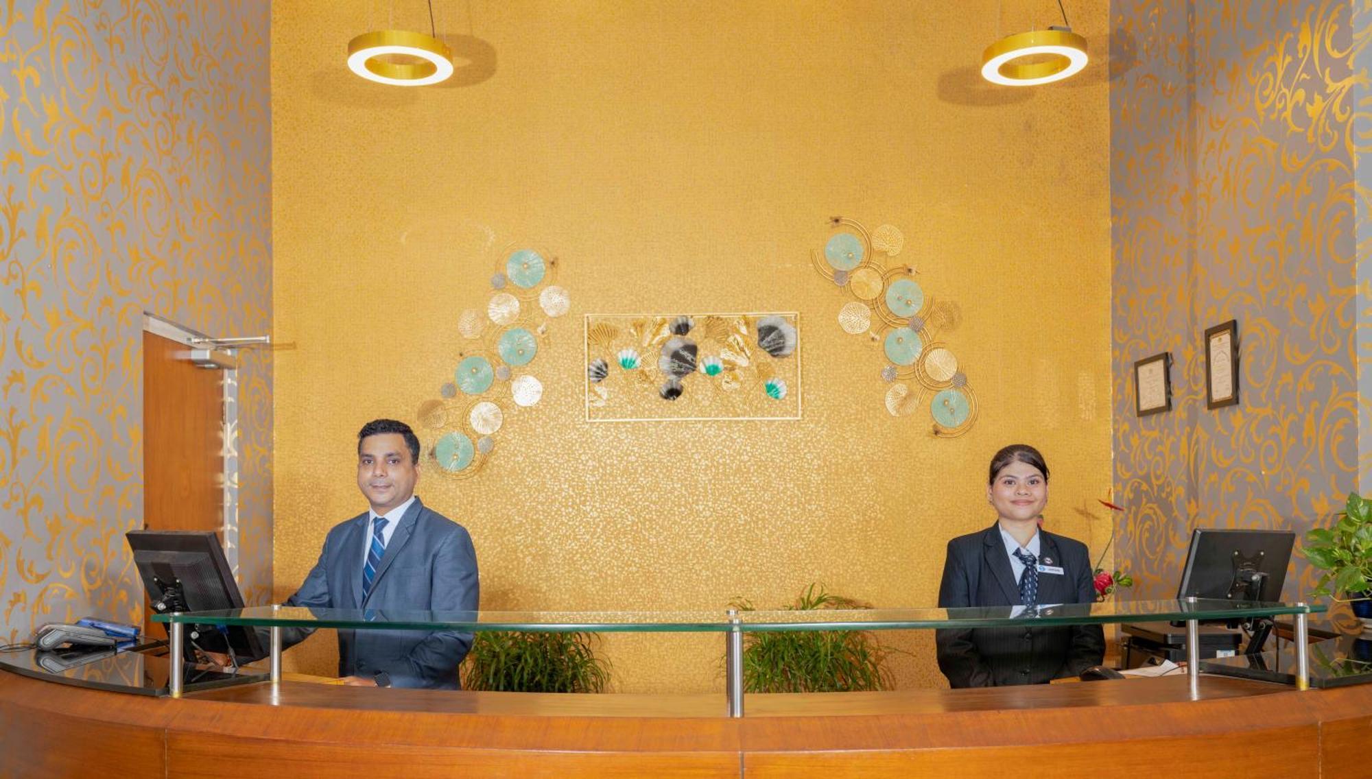 Indismart Hotel Kolkata Eksteriør bilde