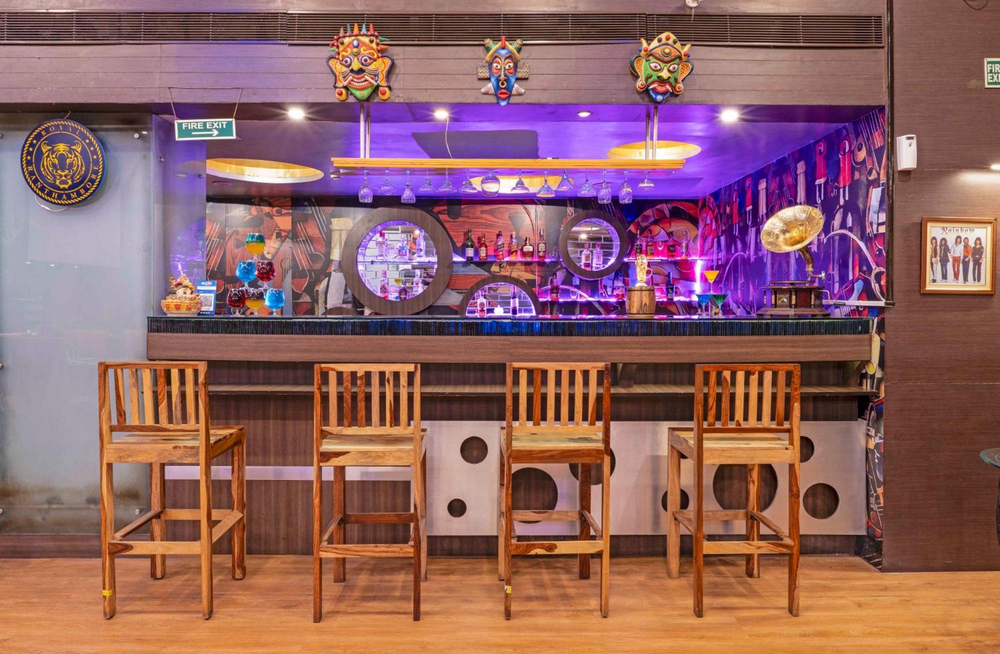 Indismart Hotel Kolkata Eksteriør bilde