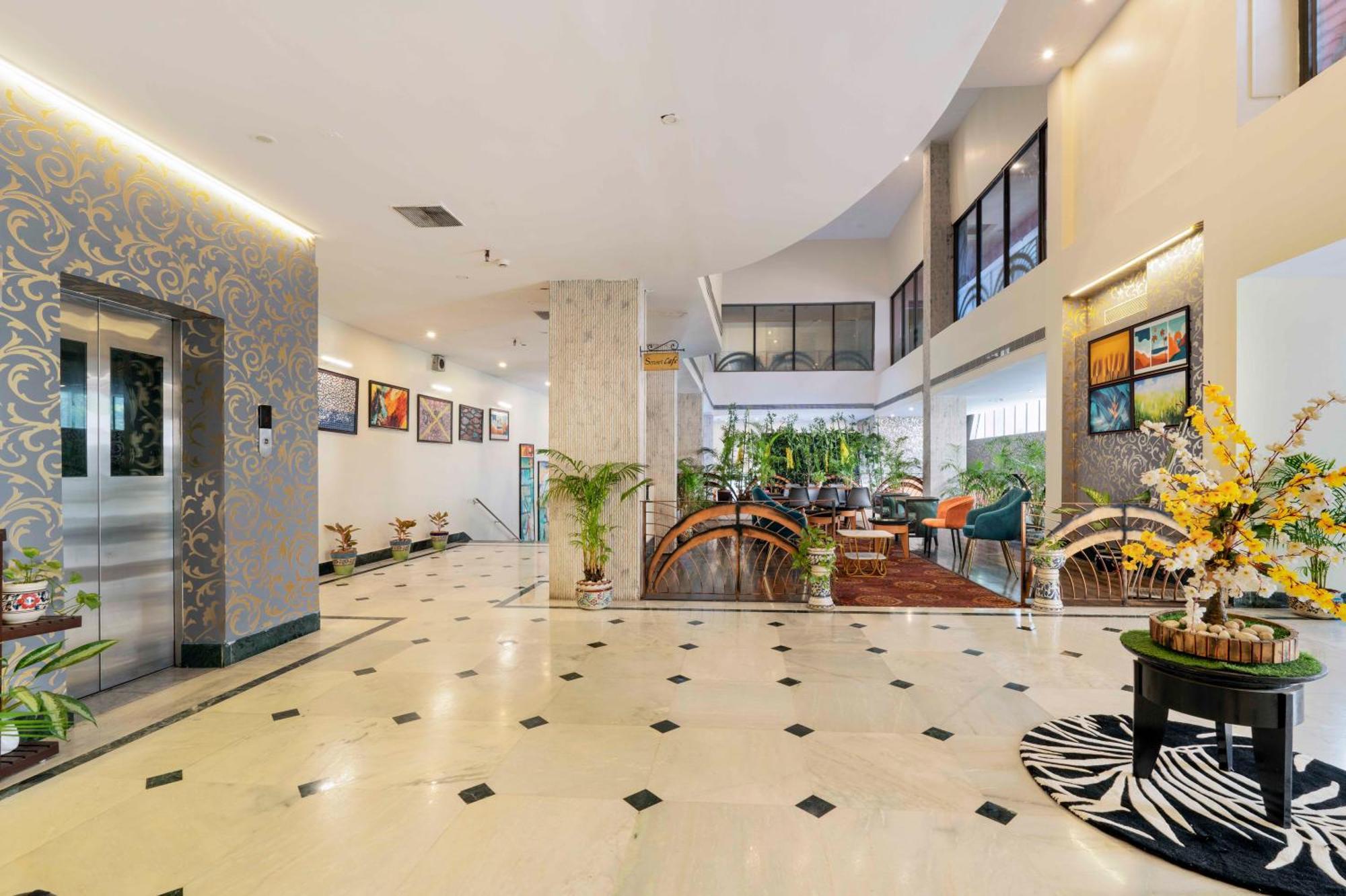 Indismart Hotel Kolkata Eksteriør bilde