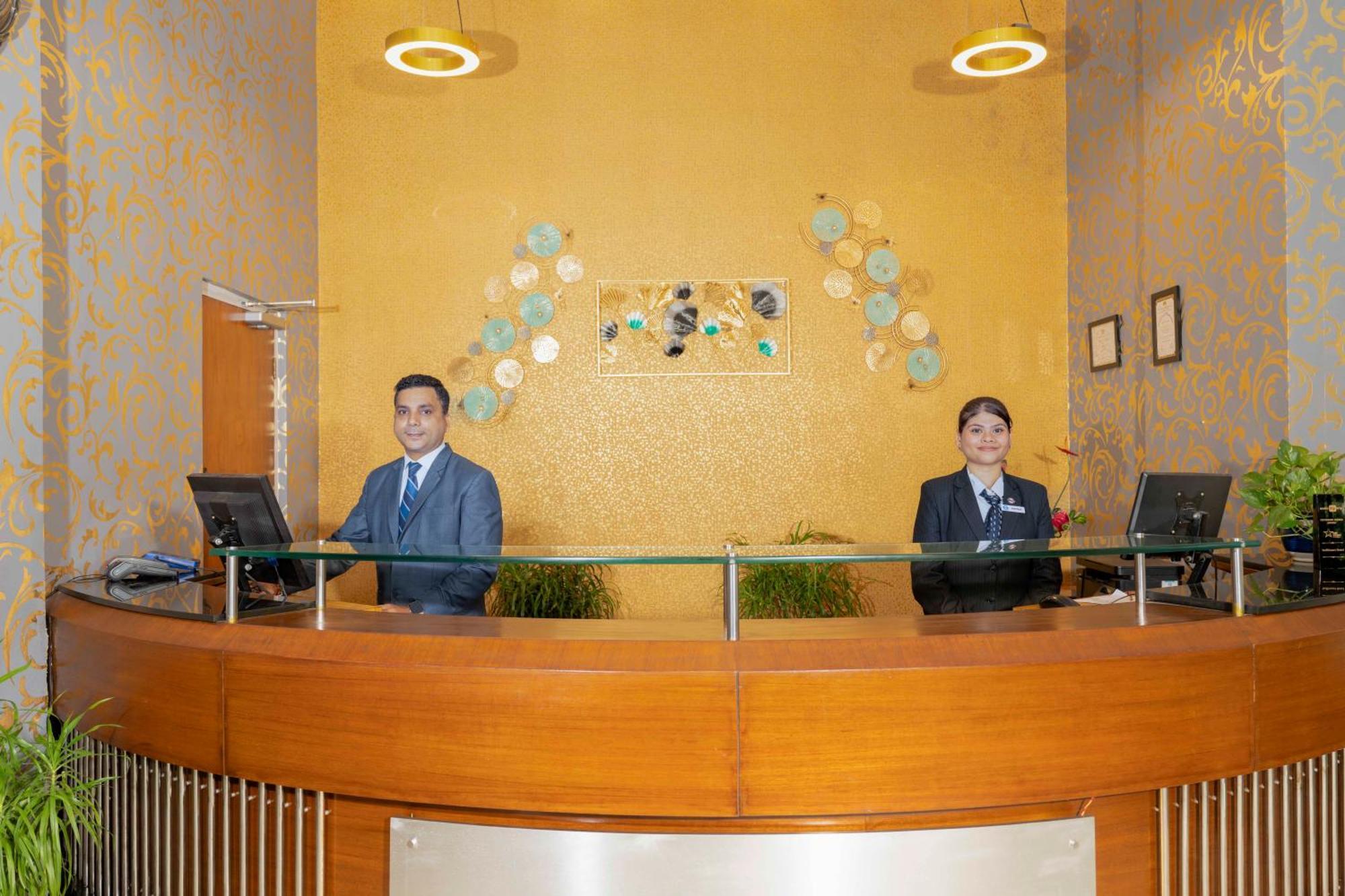 Indismart Hotel Kolkata Eksteriør bilde