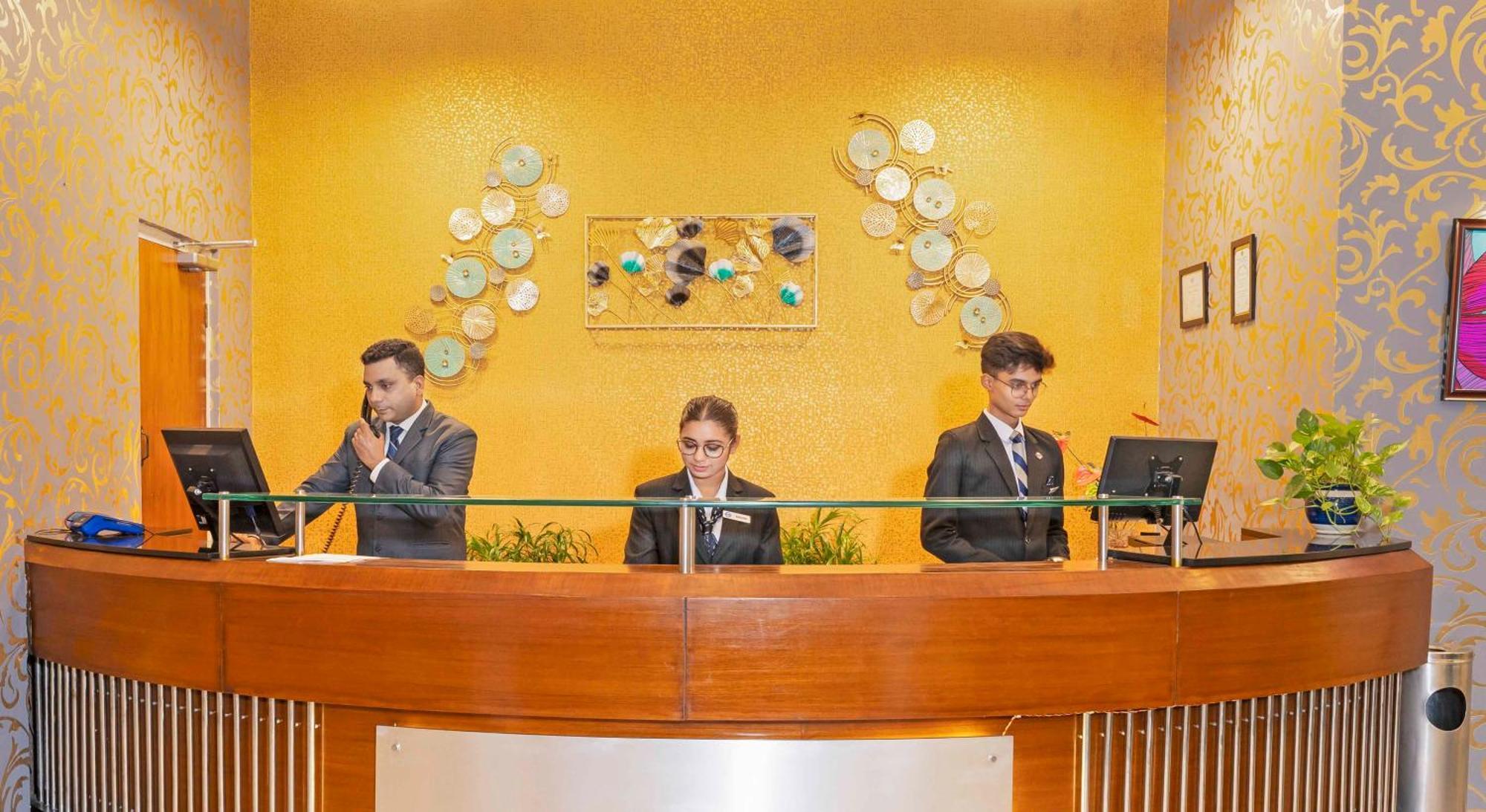 Indismart Hotel Kolkata Eksteriør bilde